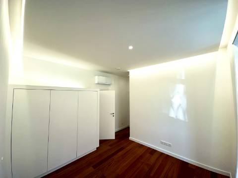 Moradia T3 premium em condomínio fechado em Leça da Palmeira