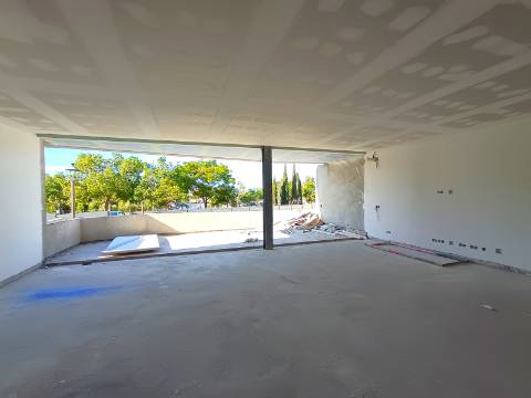 Moradia Exclusiva com 3 quartos no Centro de Loulé
