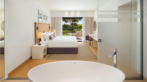 Apartamento T2 com Vista para Resort e Piscina