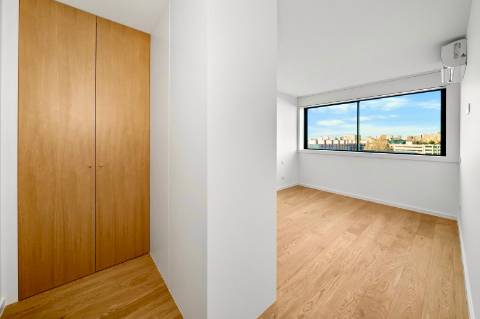 Apartamento T2 novo com varandas em Matosinhos Sul