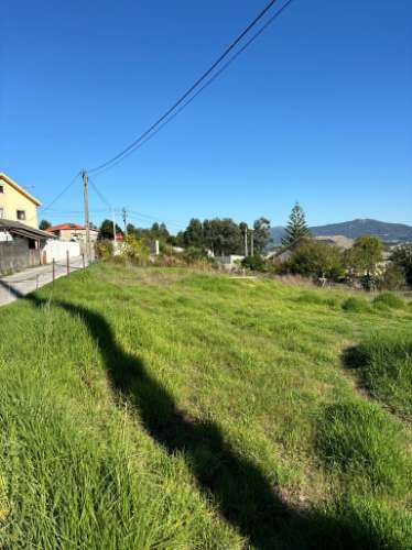 Terreno para duas moradias com 7.518m2, 2 artigos, Vila Verde
