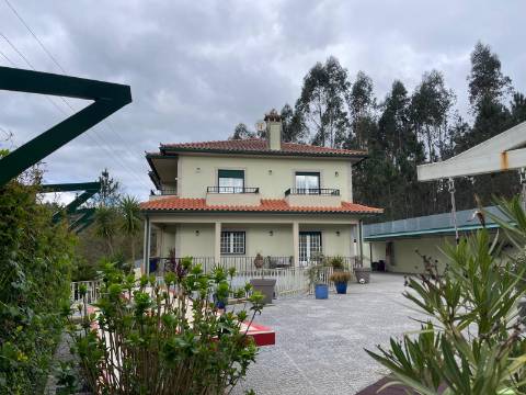 Moradia V4+2 em Rebordões (Santa Maria), Ponte de Lima