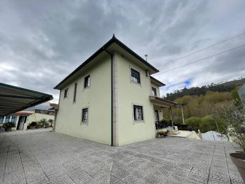 Moradia V4+2 em Rebordões (Santa Maria), Ponte de Lima