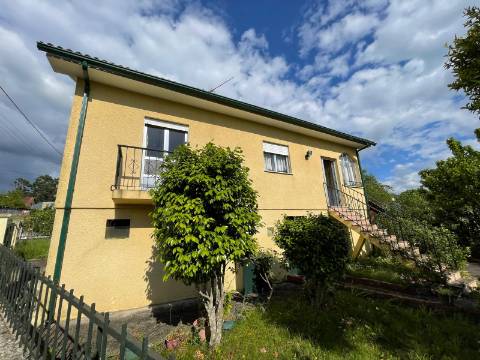 Moradia V3 em Couto, Arcos de Valdevez