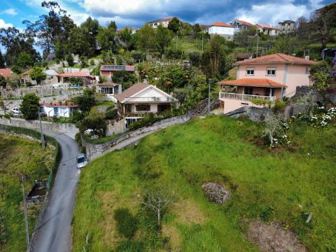 Terreno de Construção em Paco
