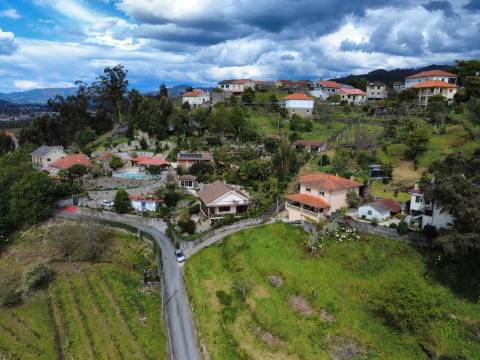 Terreno de Construção em Paco