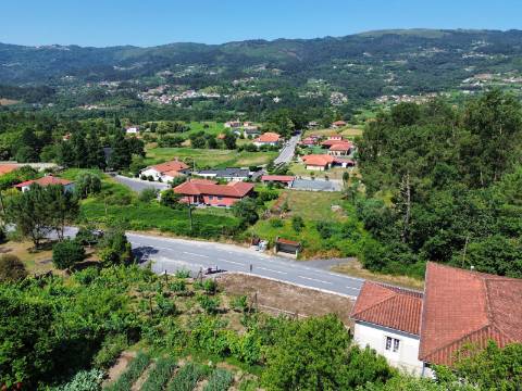 Moradia T3 em fase de acabamentos - Vilela, Arcos de Valdevez