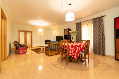 Moradia de luxo V4