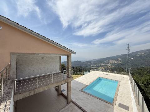 Moradia V4+1 c/ Piscina em Cendufe, Arcos de Valdevez