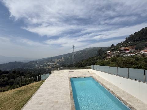 Moradia V4+1 c/ Piscina em Cendufe, Arcos de Valdevez
