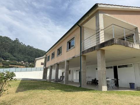 Moradia V4+1 c/ Piscina em Cendufe, Arcos de Valdevez