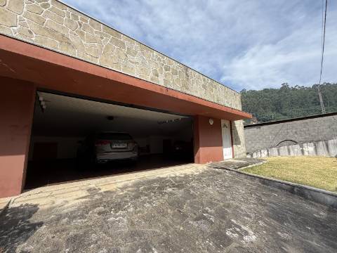 Moradia V4+1 c/ Piscina em Cendufe, Arcos de Valdevez
