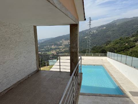 Moradia V4+1 c/ Piscina em Cendufe, Arcos de Valdevez
