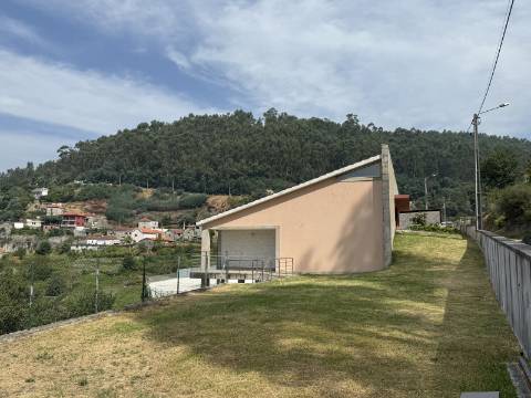 Moradia V4+1 c/ Piscina em Cendufe, Arcos de Valdevez