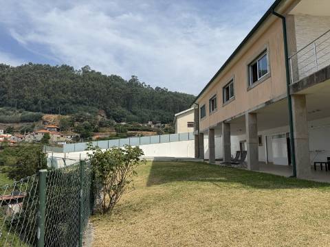 Moradia V4+1 c/ Piscina em Cendufe, Arcos de Valdevez