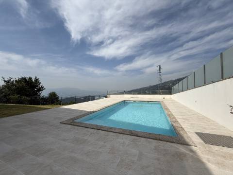 Moradia V4+1 c/ Piscina em Cendufe, Arcos de Valdevez