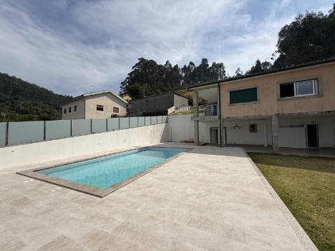 Moradia V4+1 c/ Piscina em Cendufe, Arcos de Valdevez