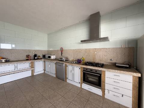 Moradia V4+1 c/ Piscina em Cendufe, Arcos de Valdevez