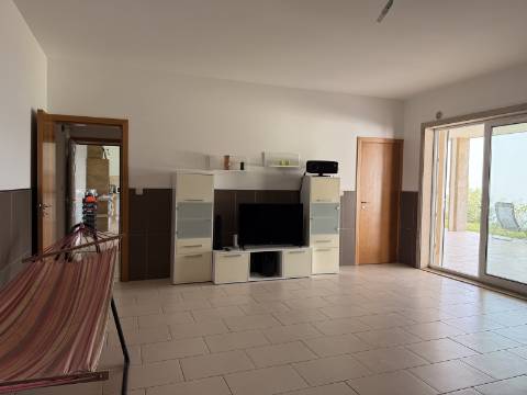 Moradia V4+1 c/ Piscina em Cendufe, Arcos de Valdevez
