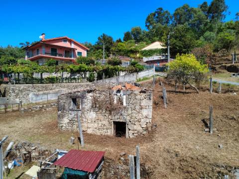 Moradia t3 para restauro em Vilela - Arcos de Valdevez