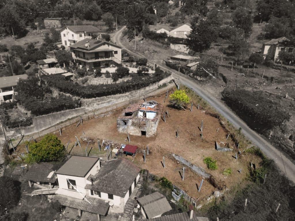 Moradia t3 para restauro em Vilela - Arcos de Valdevez