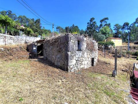 Moradia t3 para restauro em Vilela - Arcos de Valdevez
