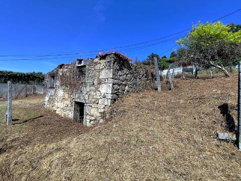 Moradia t3 para restauro em Vilela - Arcos de Valdevez