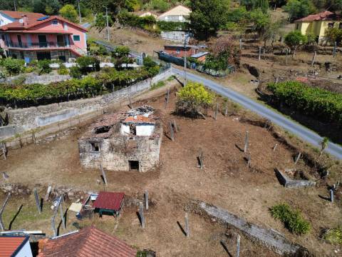 Moradia t3 para restauro em Vilela - Arcos de Valdevez