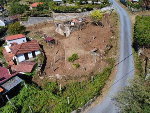 Moradia t3 para restauro em Vilela - Arcos de Valdevez