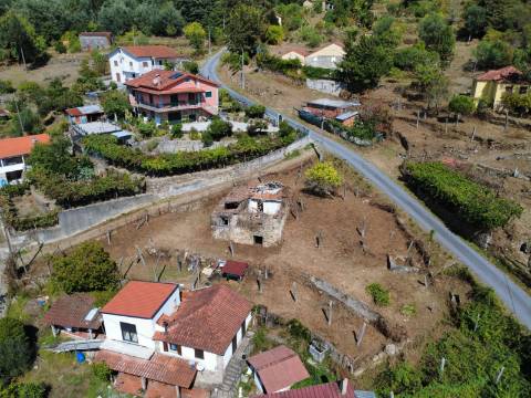 Moradia t3 para restauro em Vilela - Arcos de Valdevez
