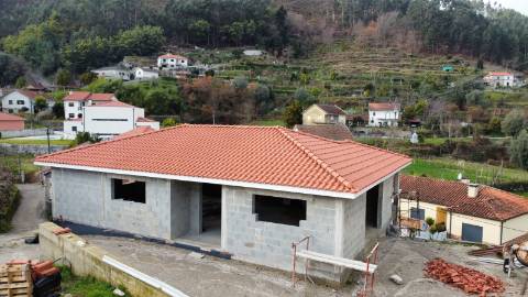 Moradia T3 em Construção - Sabadim, Arcos de Valdevez