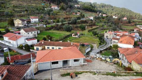 Moradia T3 em Construção - Sabadim, Arcos de Valdevez