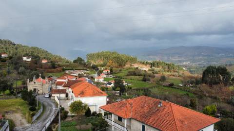 Moradia T3 em Construção - Sabadim, Arcos de Valdevez