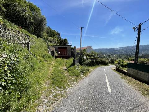 Terreno c/ Ruína em Pedra em Cendufe, Arcos de Valdevez