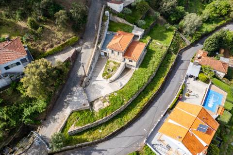 Moradia T3 com Vistas Desafogadas em Zona de Montanha