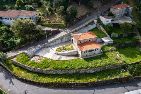Moradia T3 com Vistas Desafogadas em Zona de Montanha