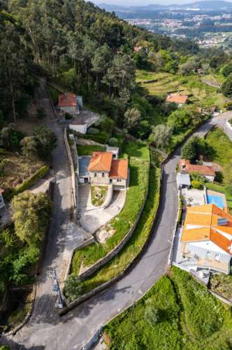 Moradia T3 com Vistas Desafogadas em Zona de Montanha