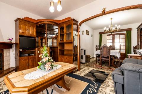 Moradia T3 com amplo terreno em Oliveirinha, Aveiro