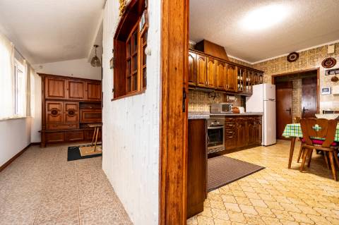 Moradia T3 com amplo terreno em Oliveirinha, Aveiro