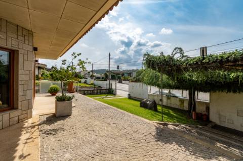 Excelente moradia V4 em Sequeira - Braga