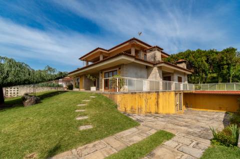 Excelente moradia V4 em Sequeira - Braga