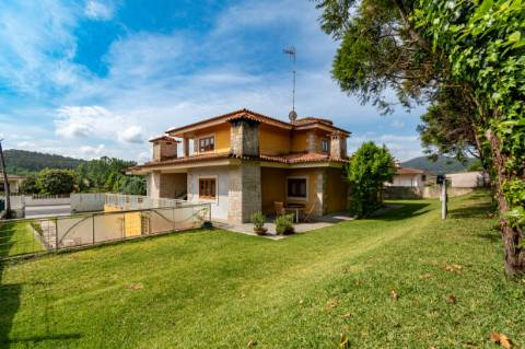 Excelente moradia V4 em Sequeira - Braga