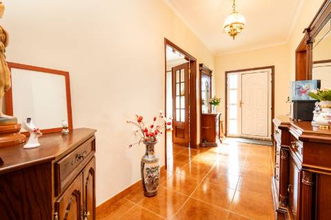 Moradia T4 Exclusiva à Venda na Fronteira de Gondoriz - Arcos de Valdevez