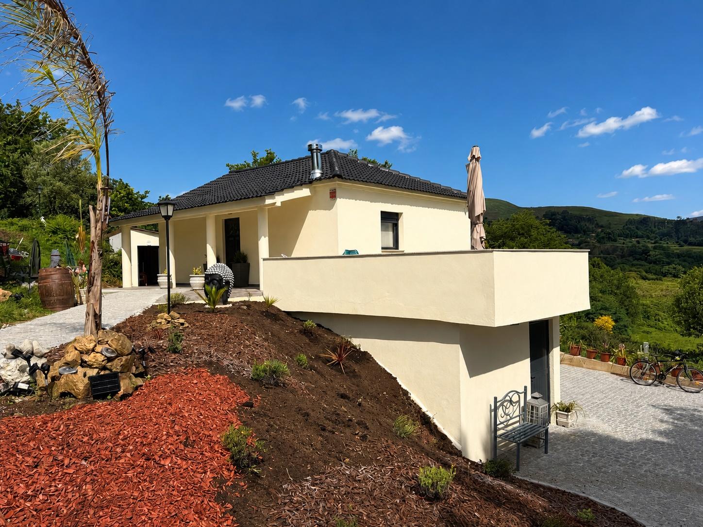 Moradia V2+1 Completamente Restaurada em Sabadim, Arcos de Valdevez