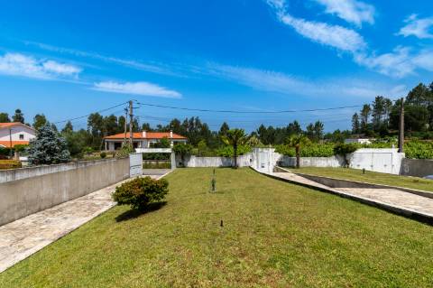 Moradia V4 Correlhã - Ponte de Lima com Piscina