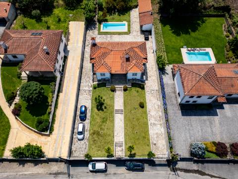 Moradia V4 Correlhã - Ponte de Lima com Piscina