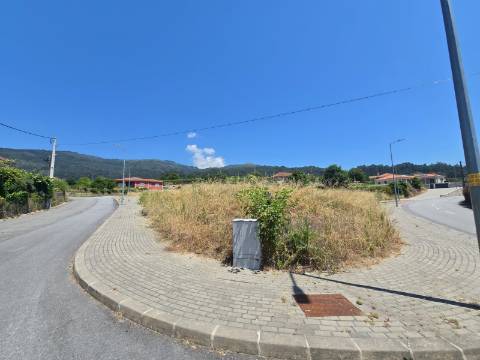 Lote nº1 de Construção Exclusivo em Refoios do Lima - O Lugar Perfeito para a Casa dos Seus Sonhos