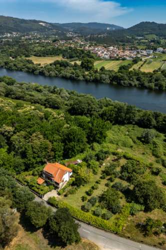 Viva entre a Natureza e a História - Moradia a 5 minutos a pé do centro Ponte de Lima