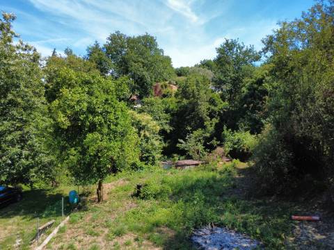 Terreno de Construção em Guilhadeses - A Apenas 5 Minutos de Arcos de Valdevez