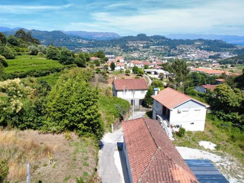Terreno de Construção em Guilhadeses - A Apenas 5 Minutos de Arcos de Valdevez